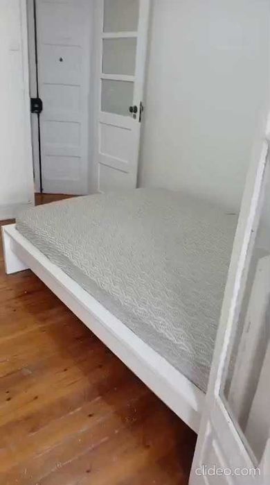 Quarto para solteiro ou casal em Penha de Franca-Lisboa