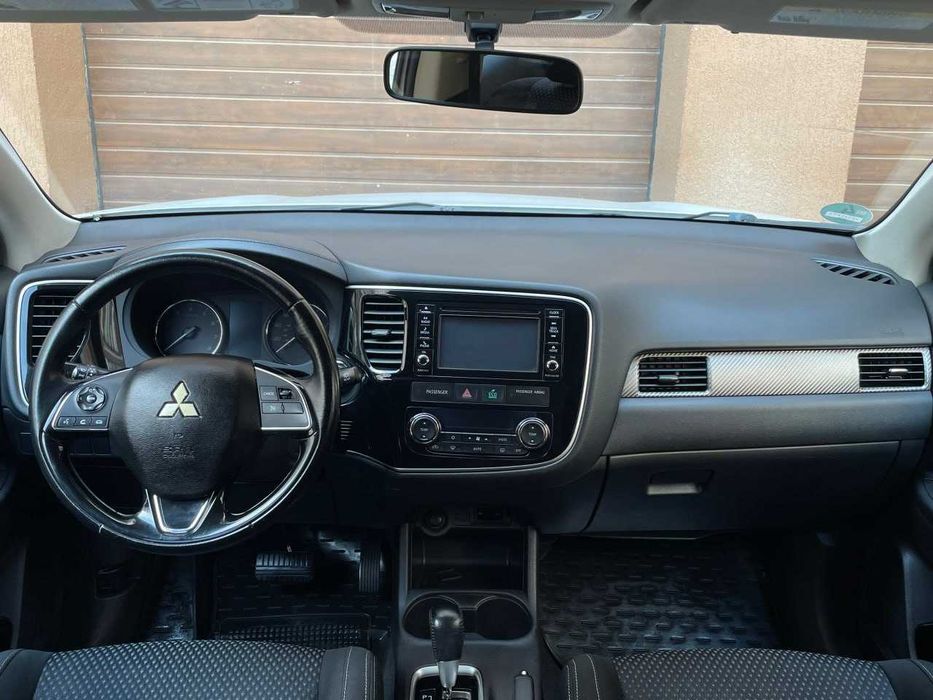 Продам Mitsubishi Outlander 2015. Можна в розстрочку, під викуп.