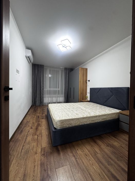 Продам квартиру Варшавський Плюс 70м 2к Виговського Змієнка Олеся