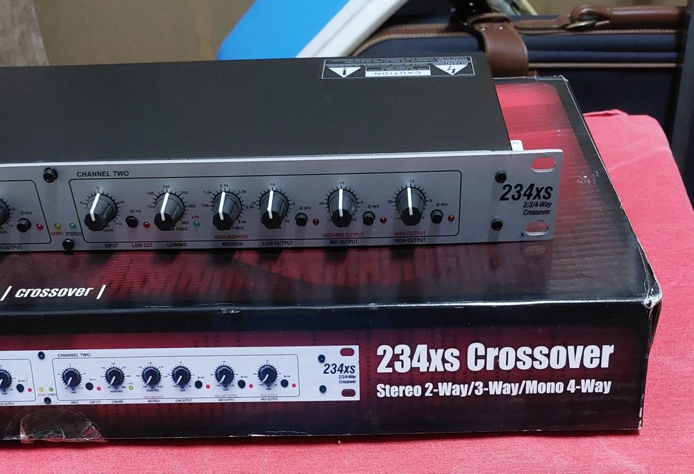 Crossover DBX 234xs