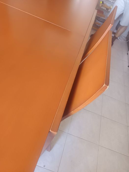 Mesa de cozinha com 5 cadeiras extensível