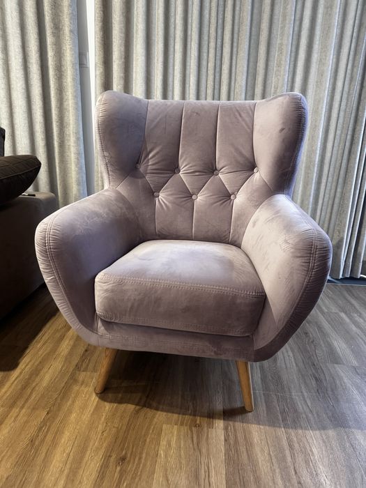 Fotel tapicerowany uszak  Agata meble