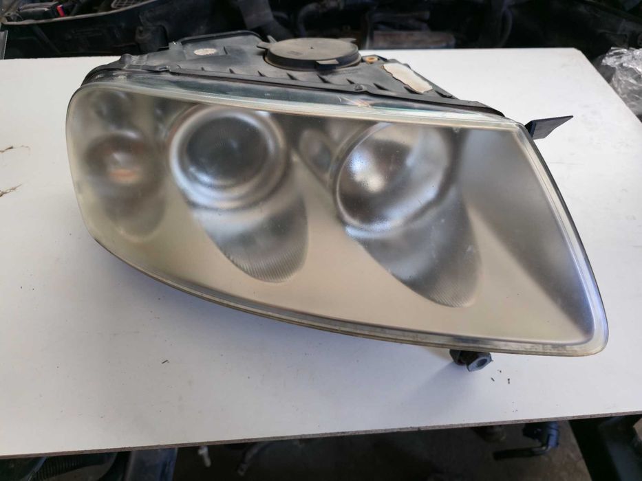 Farol Ótica direito VW Touareg (2003 a 2008)