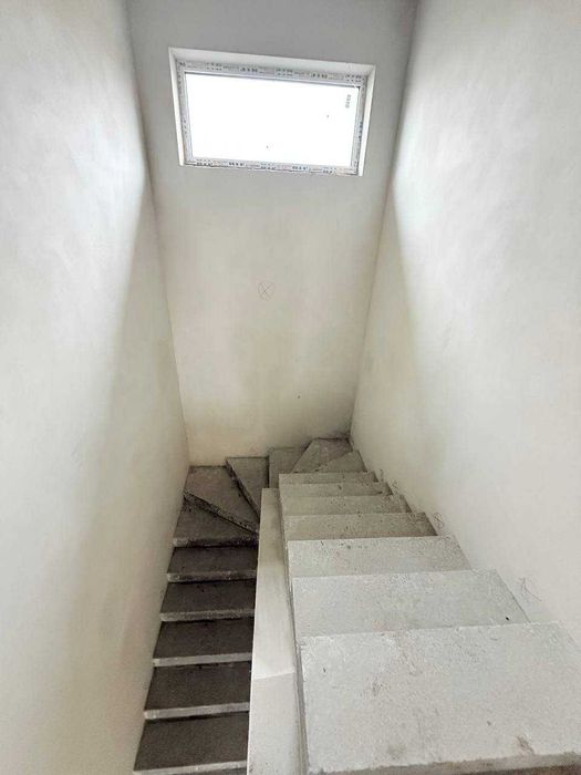 Продаж будинку смт. Брюховичі