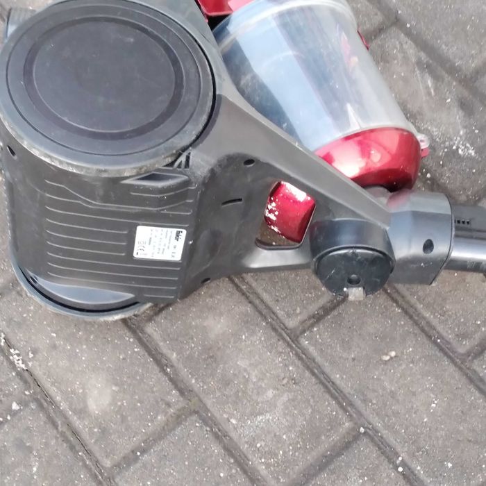 Odkurzacz bezworkowy FAKIR - 700W/ Polecam