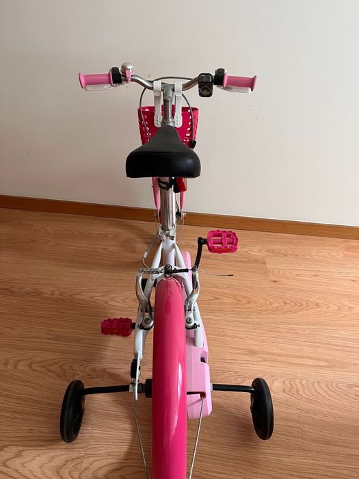 Bicicleta Infantil B'TWIN 16" Rosa e Branca | Excelente Estado | Rodas de Apoio Incluídas