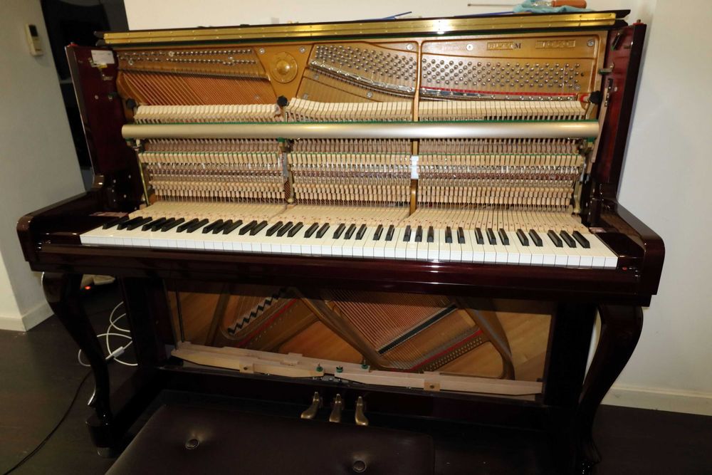 TOYO RU-121M Made in Japan | Piano Usado Revisto Tecla a Tecla + Banco