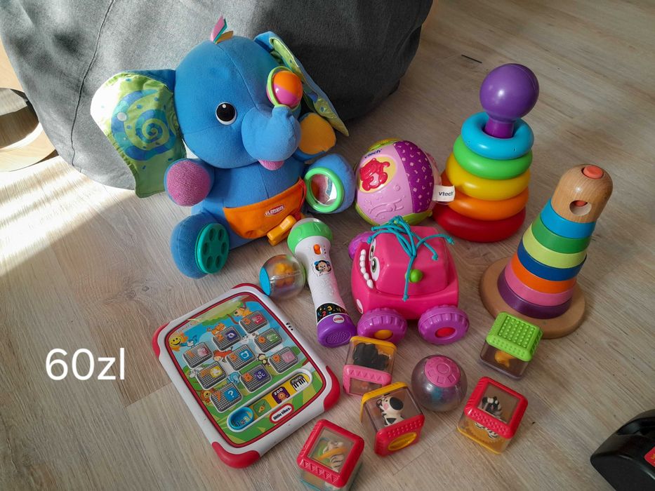 Zabawki dla niemowlaków. Interaktywna kula i tablet. Kostki sensoryczne
