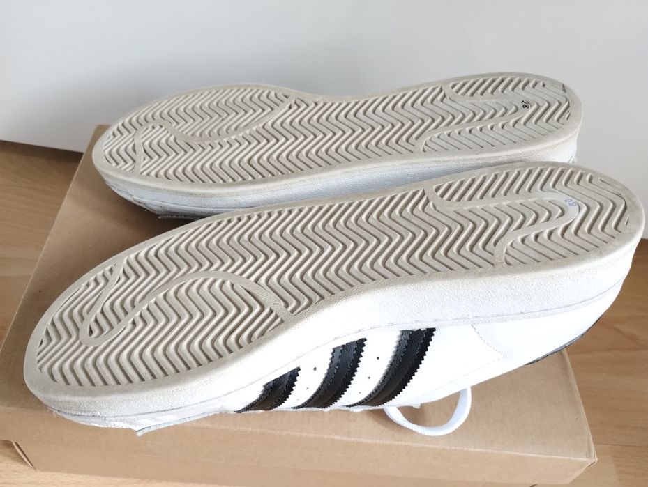 Buty sneakersy 42 Adidas Superstar white unisex