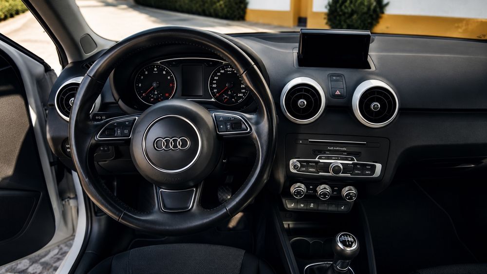 Audi A1 1.4 TDI ultra Sport (90 cv) – Historial Completo e Distribuição Mudada