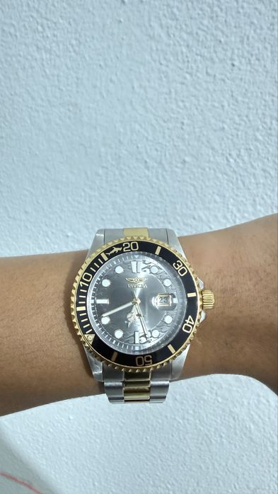 Relógio Invicta Dourado/Preto – Estilo Submariner – Como Novo + Caixa Original