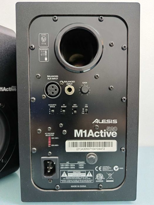 Colunas de Som Ativas Alesis M1Active 520 / Monitores de Estúdio