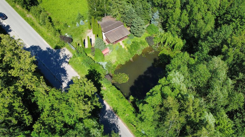 Siedlisko 2412 m², domek letniskowy, staw