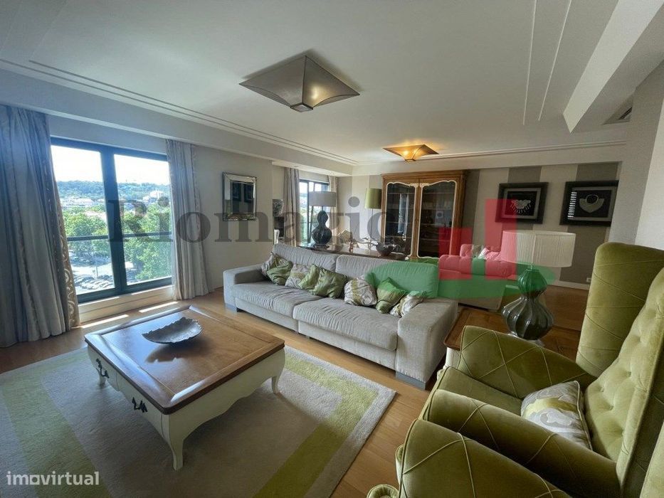 Apartamento T3+1 Mobilado no Grão Vasco em Benfica - Lisboa