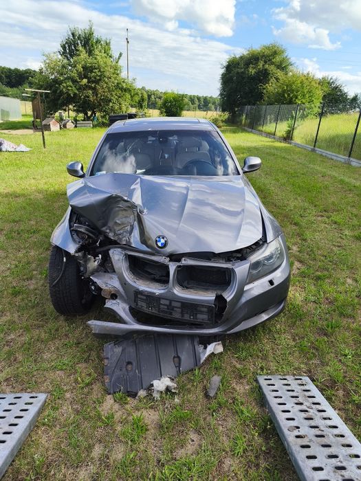 BMW E90, 330I xdrive