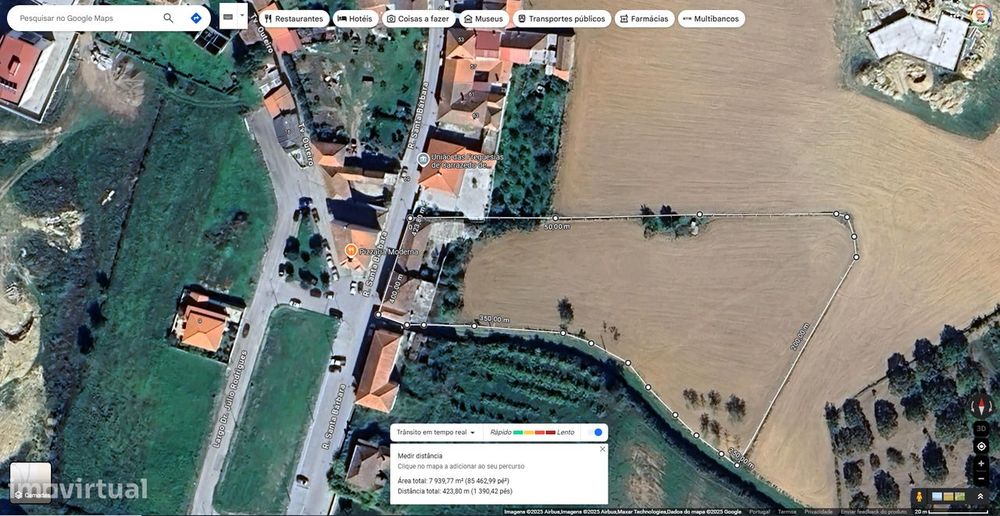 Vende-se dois imóveis: Urbano (338 m2) e Rústico (8.000m2)