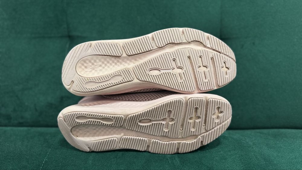 buty damskie firmy Under Armour