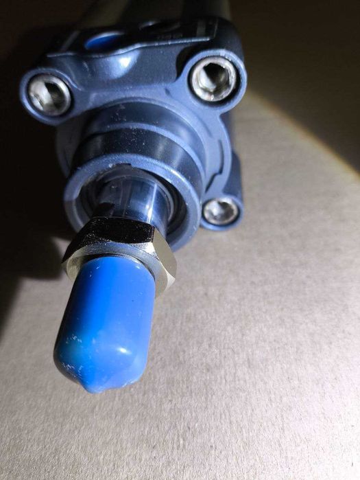 Пневматический цилиндр, пневмоцилиндр 50х200мм