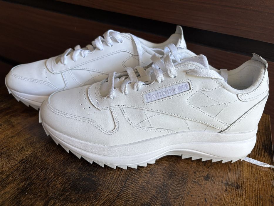 Buty sportowe Reebok Classic Extra  r. 41