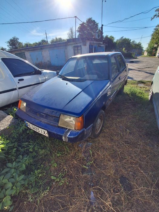 Продам машину Славута!