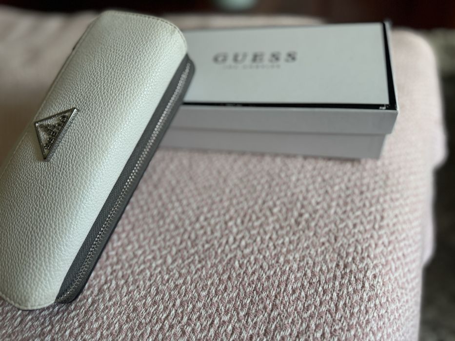 Carteira Guess oficial
