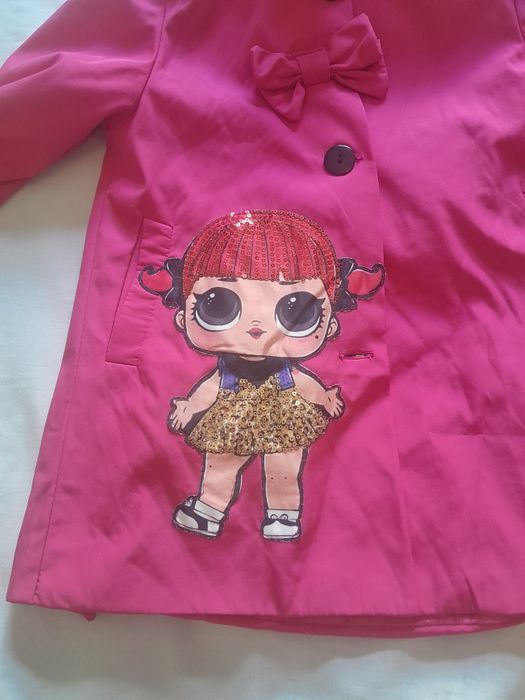 Малиновий плащик