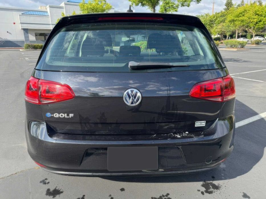 Volkswagen e-Golf SEL Premium      2016