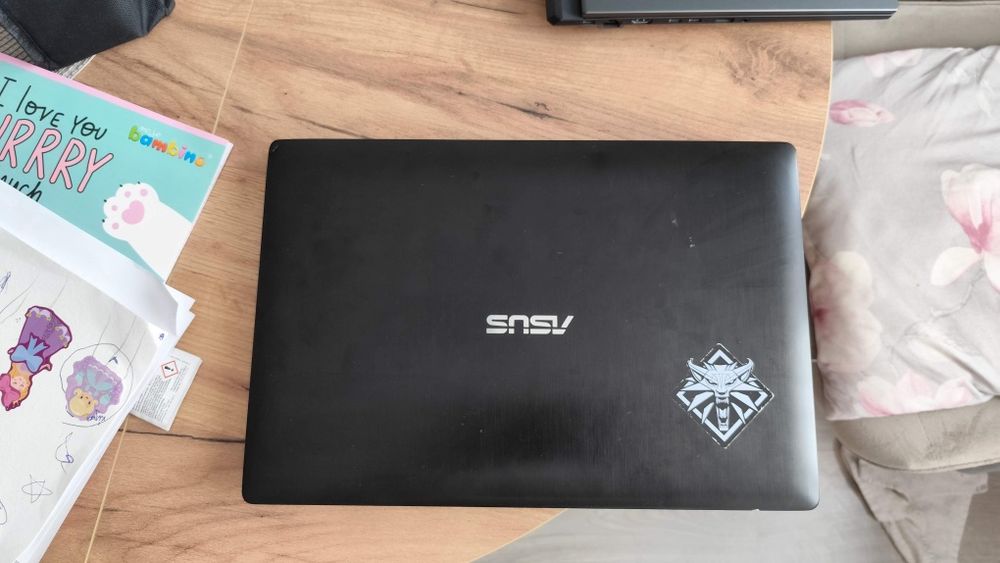 Laptop Asus Q550