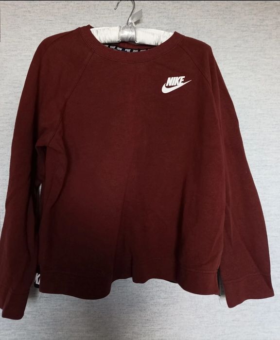 Bordowa bluza nike