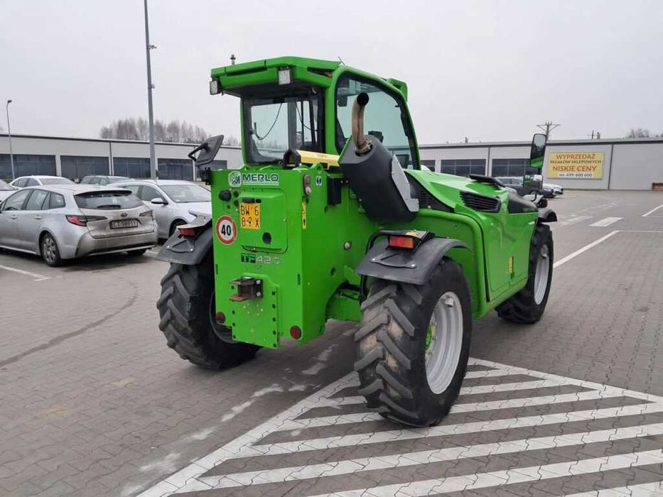 Телескопічний навантажувач Merlo TF 42.7