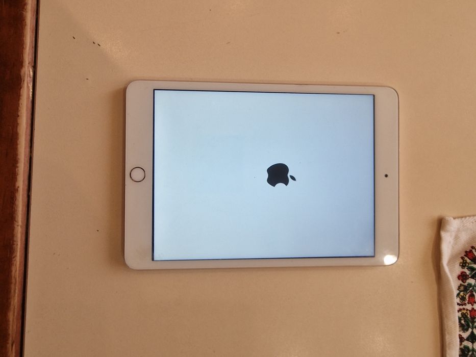 Ipad mini 3 wi-fi  64gb