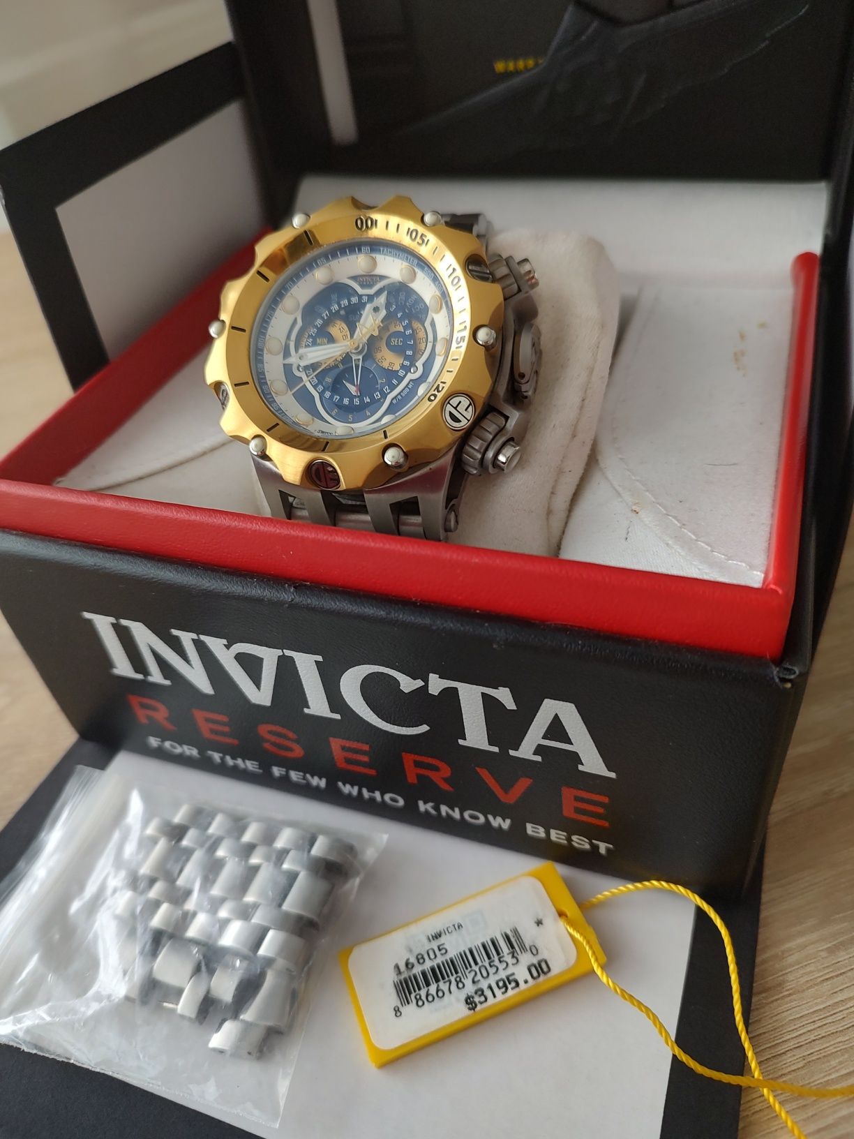 Invicta venom hybrid 16808 best sale