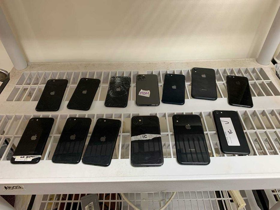 iphone xr разбитый - купить телефоны и аксессуары - Цена на OLX.ua