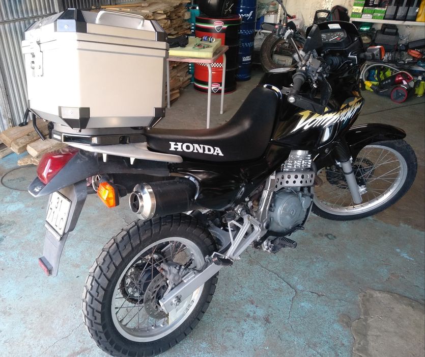 Honda NX 650 Dominator