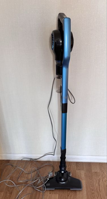 Ручний Black& Decker пилесос