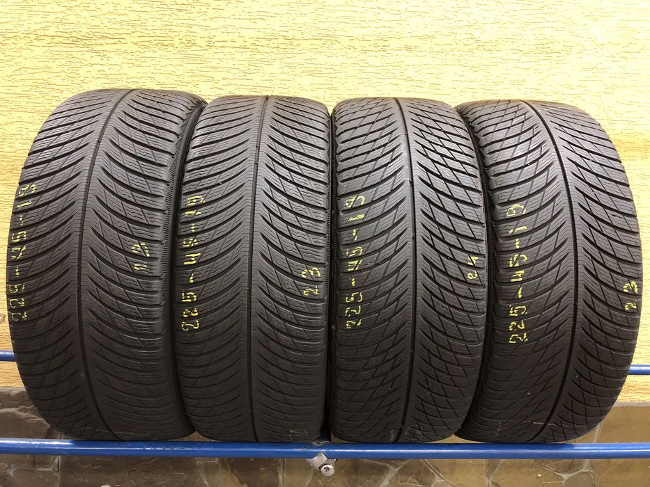 Зимові шини 225/45 R19 (96V) MICHELIN