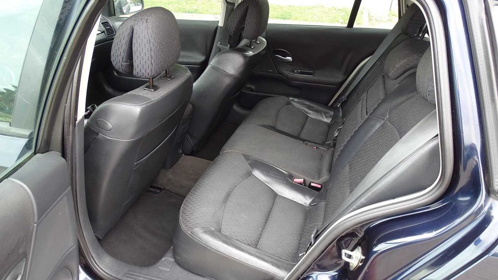 RENAULT LAGUNA 2,0 BENZYNA,klima,skóra,nawi,elektryka,alu