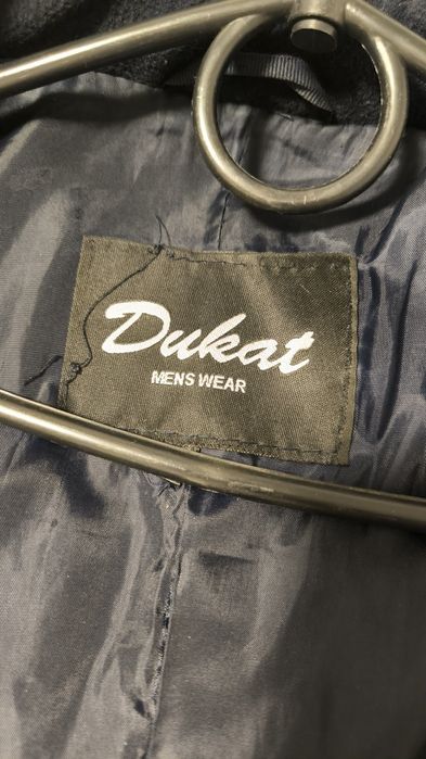 Безкоштовно чоловіча весняна куртка ділового стилю