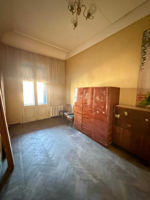 Комната ЦЕНТР. Пастера. Просторный балкон