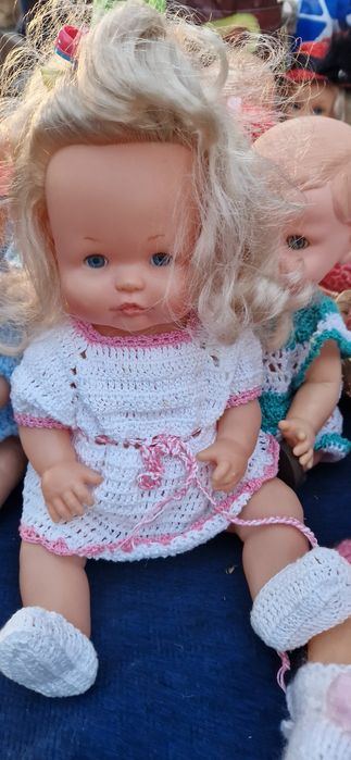 Bonecas vestidas com crochet