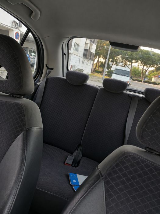 Nissan Micra AC carregado super económico