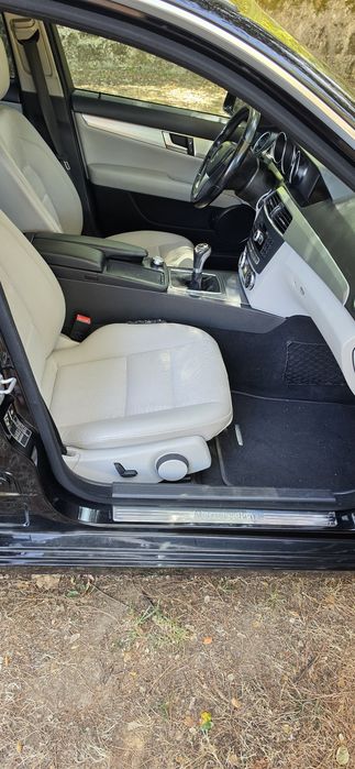 Mercedes-Benz c220cdi impecável!!