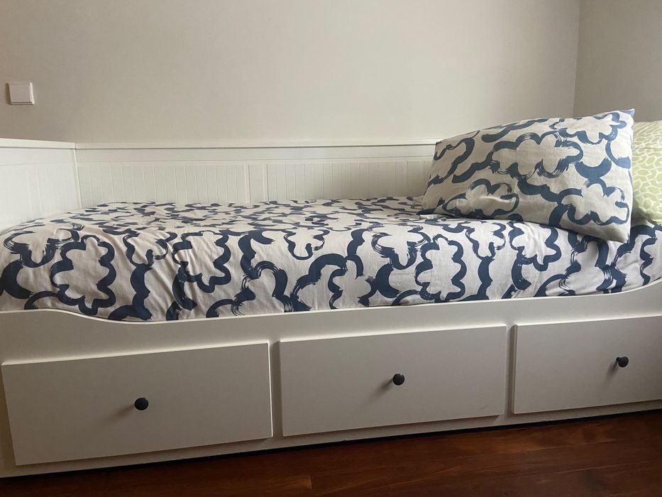 Cama Extensível Branca com 3 Gavetas — Abre para Casal