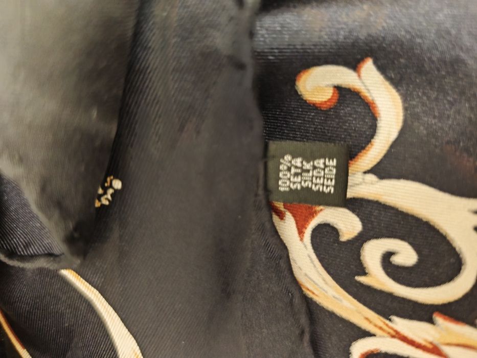 Жіноча шовкова хустина бренду Hermes