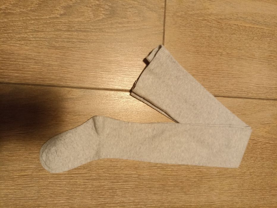 Nowe szare rajstopy c&a 122-128 cm