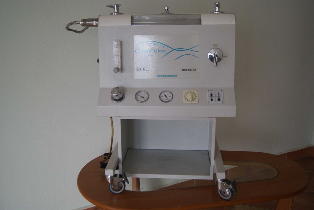 Urządzenie do hydrokolonoterapii CLEANCOLON model 004RA