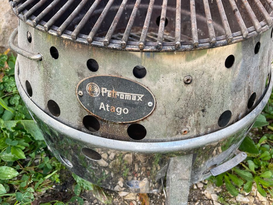 Grade / tigela de fogo, Atago