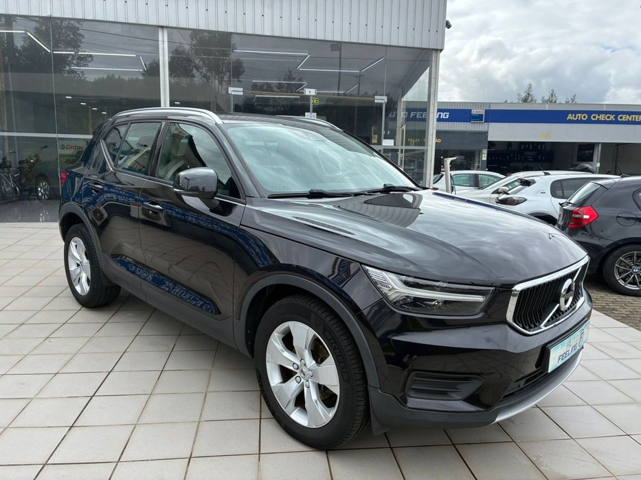 Volvo XC 40 1.5 T3 Momentum Tech Edition