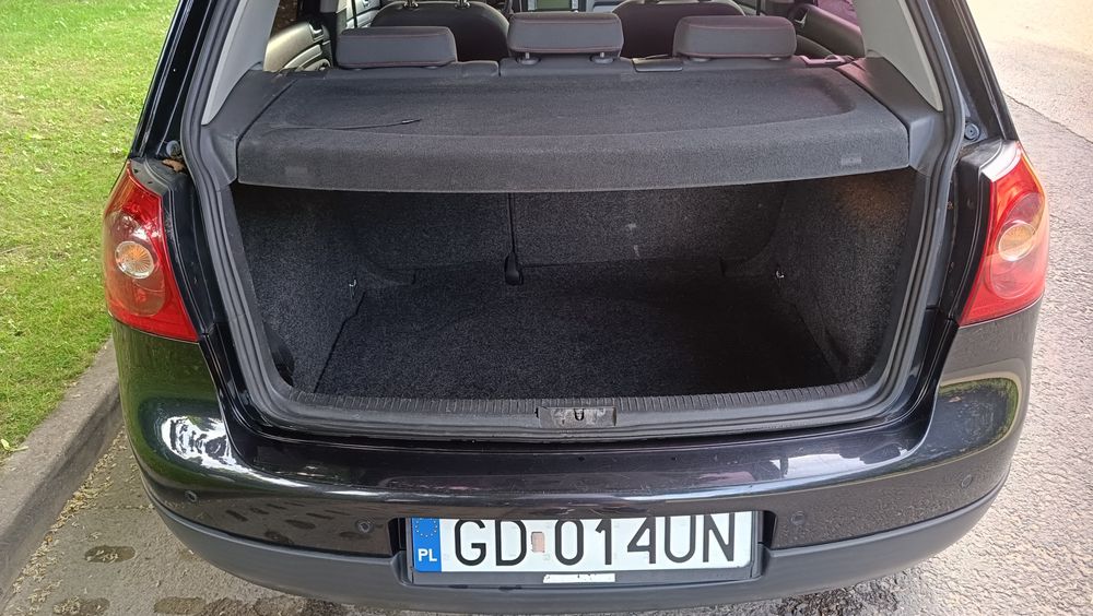 Volkswagen Golf V 2006 2.0 TDI 140 KM
