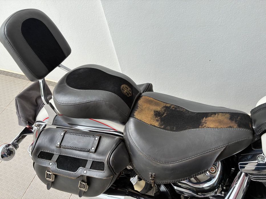 Harley Davidson FLSTN Heritage Softail Nostalgia Special Cowglide Moo Glide 2